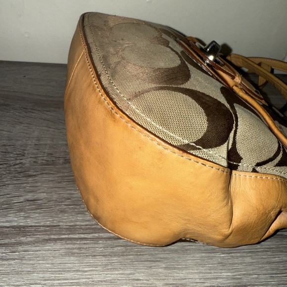 Coach Willis Brown Signature Canvas Tan‎ Leather 65th Anniversary Crossbody Bag! - Picture 10 of 15